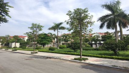 Cho thuê biệt thự Văn Phú lô BT6 đã hoàn thiện, đối diện vườn hoa giá 22tr/tháng, diện tích sàn 200m2